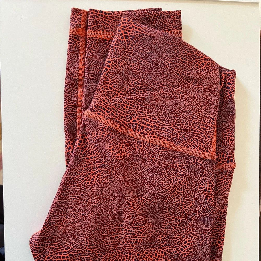 Lululemon Wunder Train 25” Leggings Orange Crackle - Picture 2 of 3